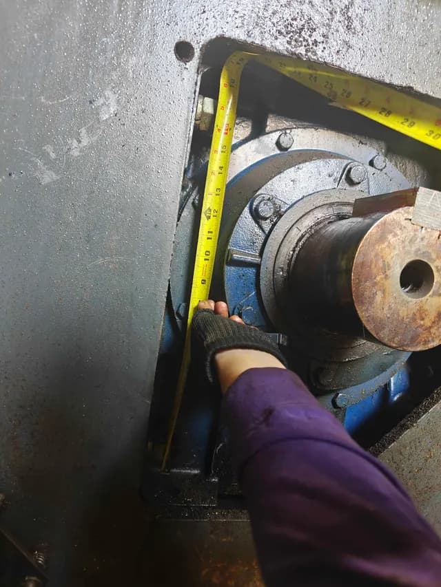 Photo 3: Drive system in the shop